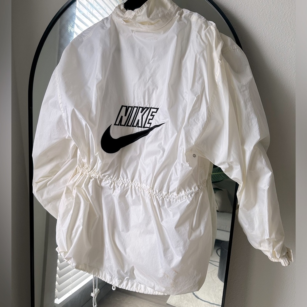 Vintage Nike Windbreaker XXL - White with Big Back Logo